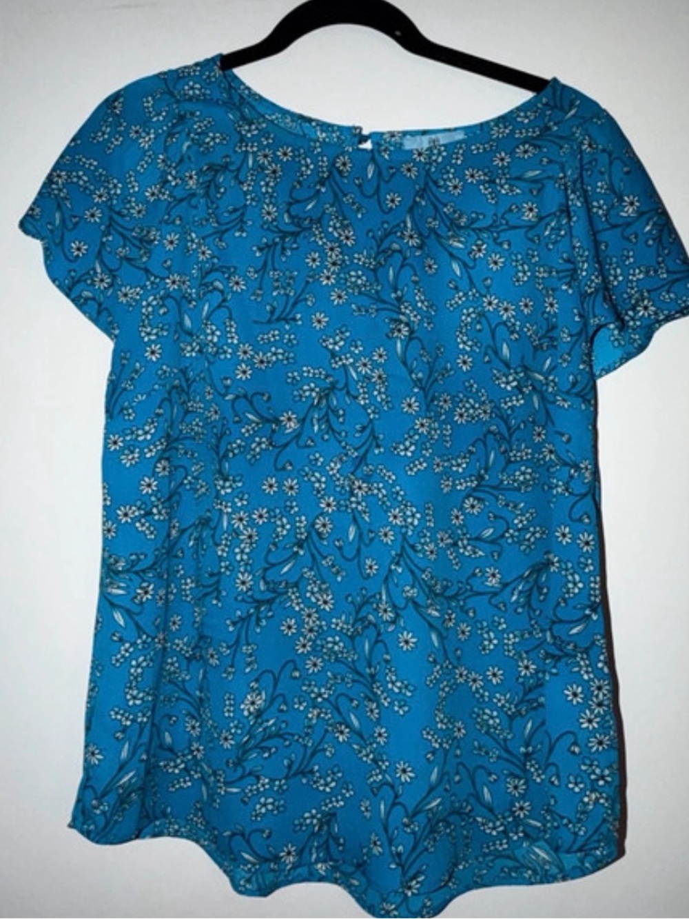 CeCe Blue Floral Short-Sleeve Women's Top